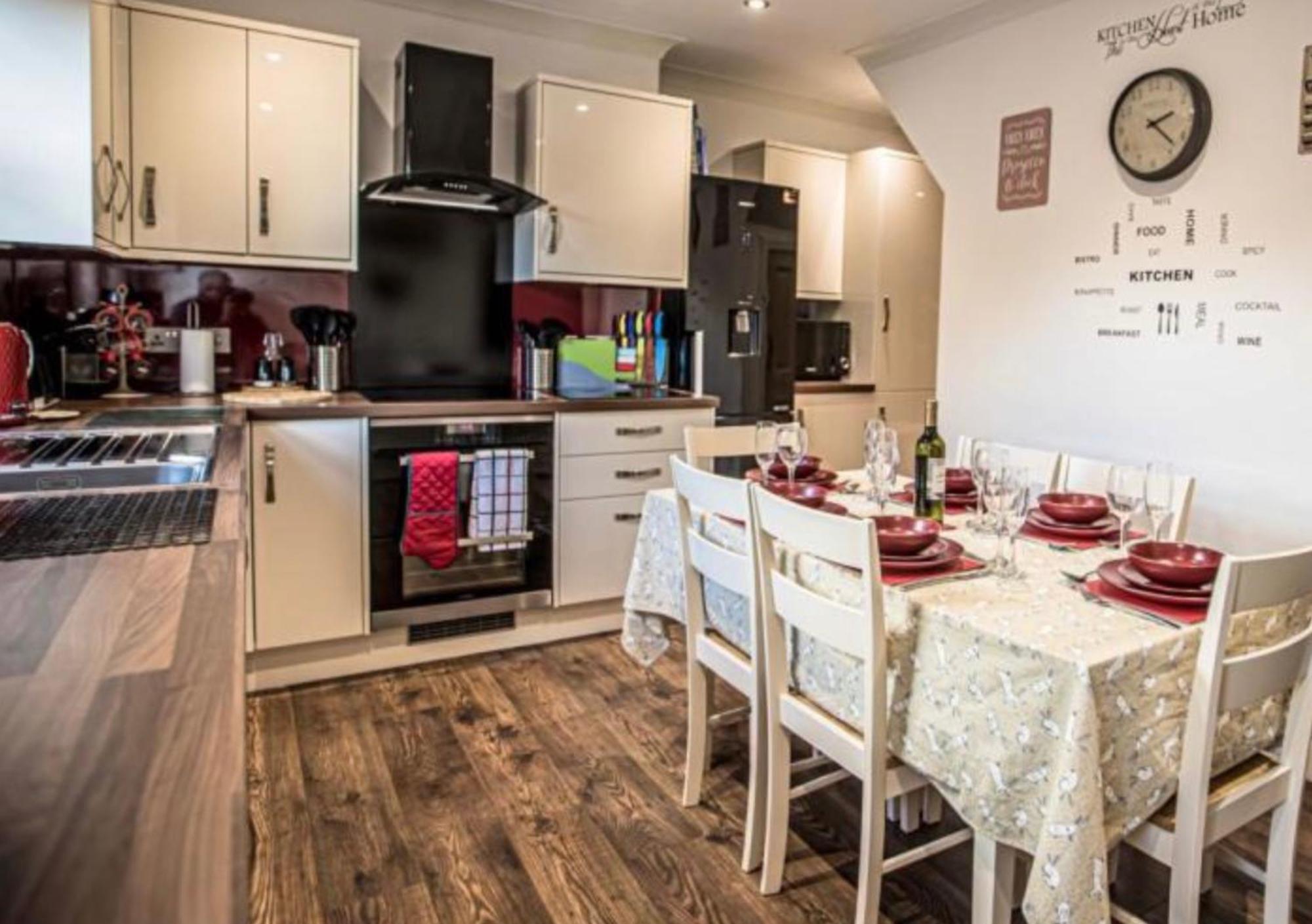 Johaan Villa Caernarfon Luaran gambar