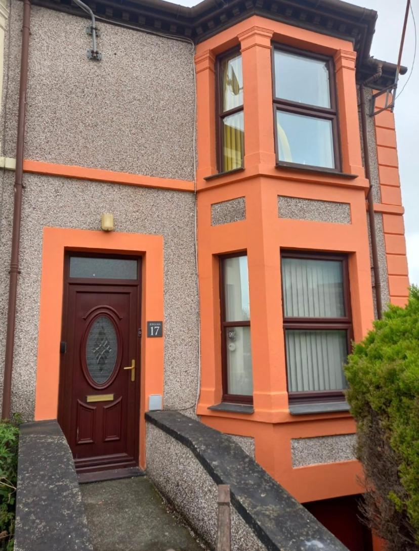 Johaan Villa Caernarfon Luaran gambar